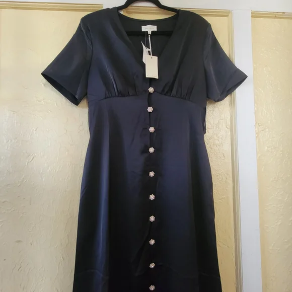 MELLODAY Crystal Button Satin Midi Dress - Picture 4 of 8